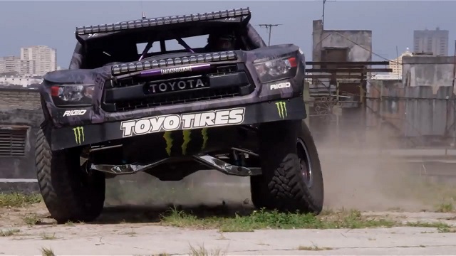 BJ BALDWIN RECOIL 4 SHOW TOYOTA TUNDRA TROPHY TRUCK