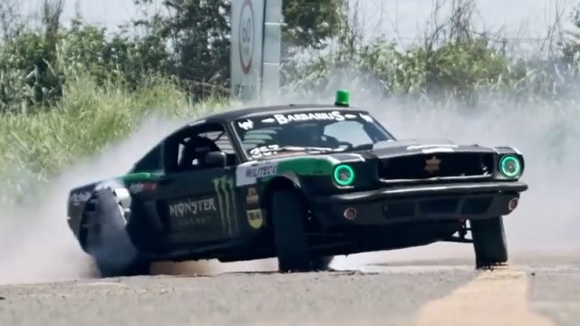 JOAO BARION BARBARIUS DRIFT CHASE MONSTER ENERGY DRIVERS FORD MUSTANG