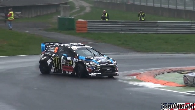 KEN BLOCK DRIVING AND DOING DONUTS IN HIS FORD FIESTA WRC 2014 MONZA RALLY SHOW