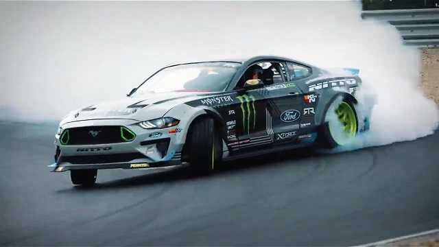 VAUGHN GITTIN JR DRIFT KING OF THE RING SHOW FORD MUSTANG