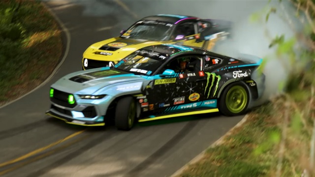 VAUGHN GITTIN JR VS CHELSEA DENOFA BATTLE DRIFT 2 DAY TO NIGHT SHOW FORD MUSTANG